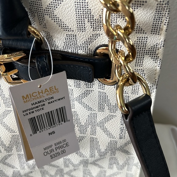 Michael Kors Hamilton Navy/Wht LG EW Tote 👜 - Picture 2 of 14
